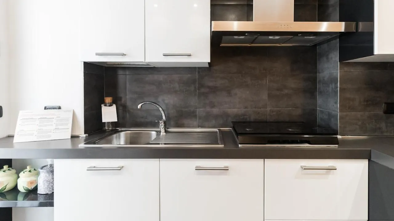 Appartamento Italianway - Corsica 61 Milano Italia
